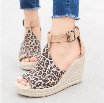 Women Straw wedge sandals
