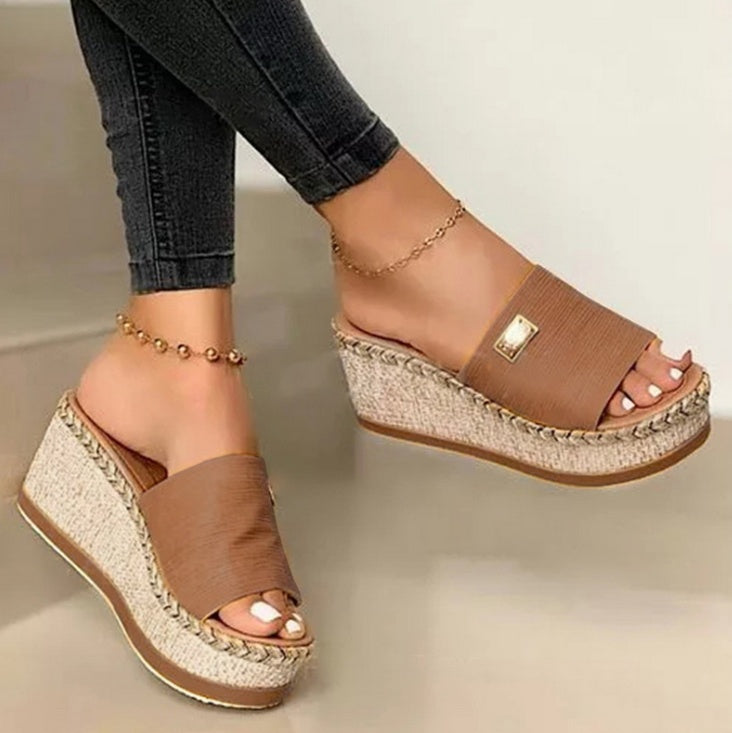 Women Beso Platform Wedge Fashion Sandals