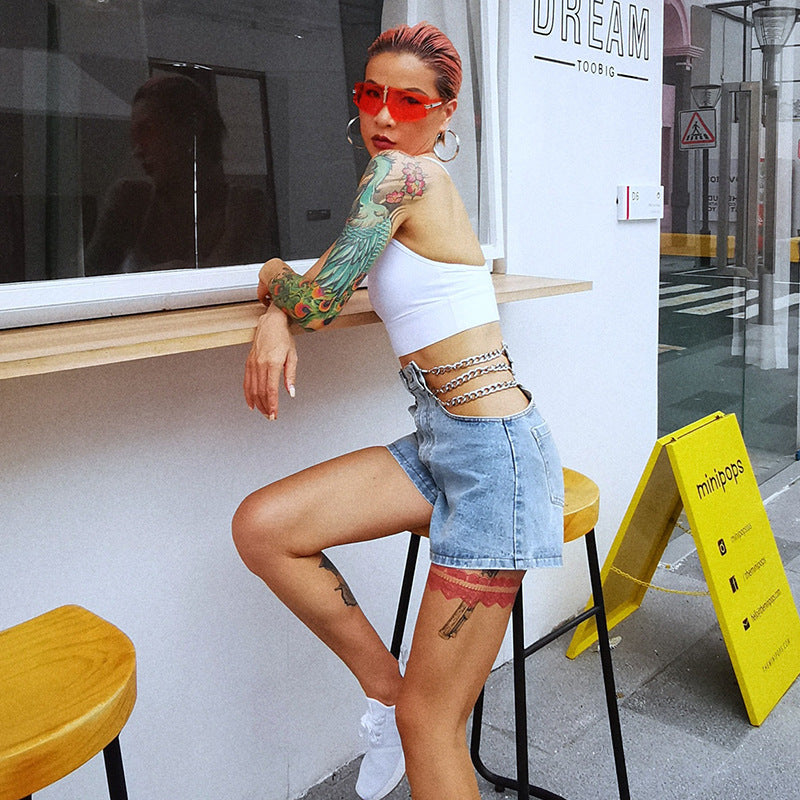 Women Got Character Chain Jean Shorts